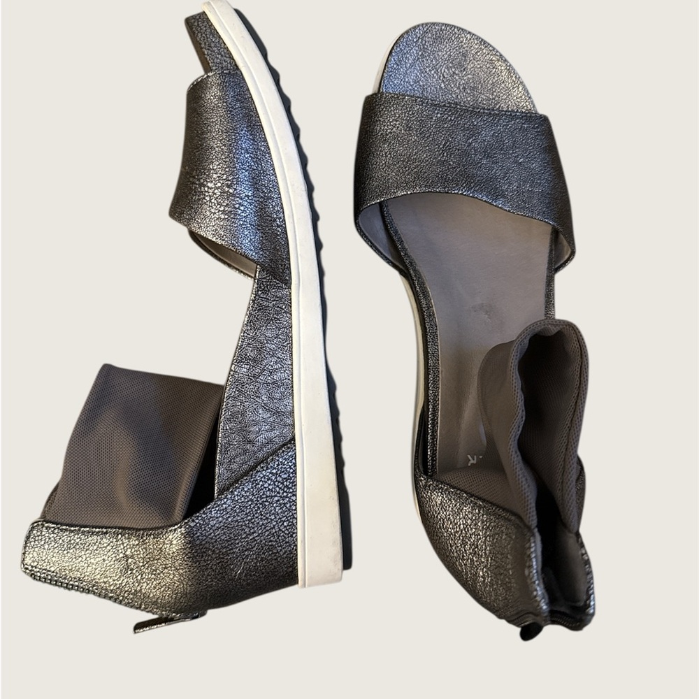 ⚡️Eileen•Fisher Metallic Black Sandals Wedged Sz 7.5 Most Comfortable Chic